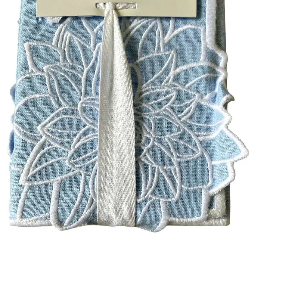 J JOIE Embroidered Flower Napkins 18x18 Pastel Blue & White Cotton Set of 4 NEW